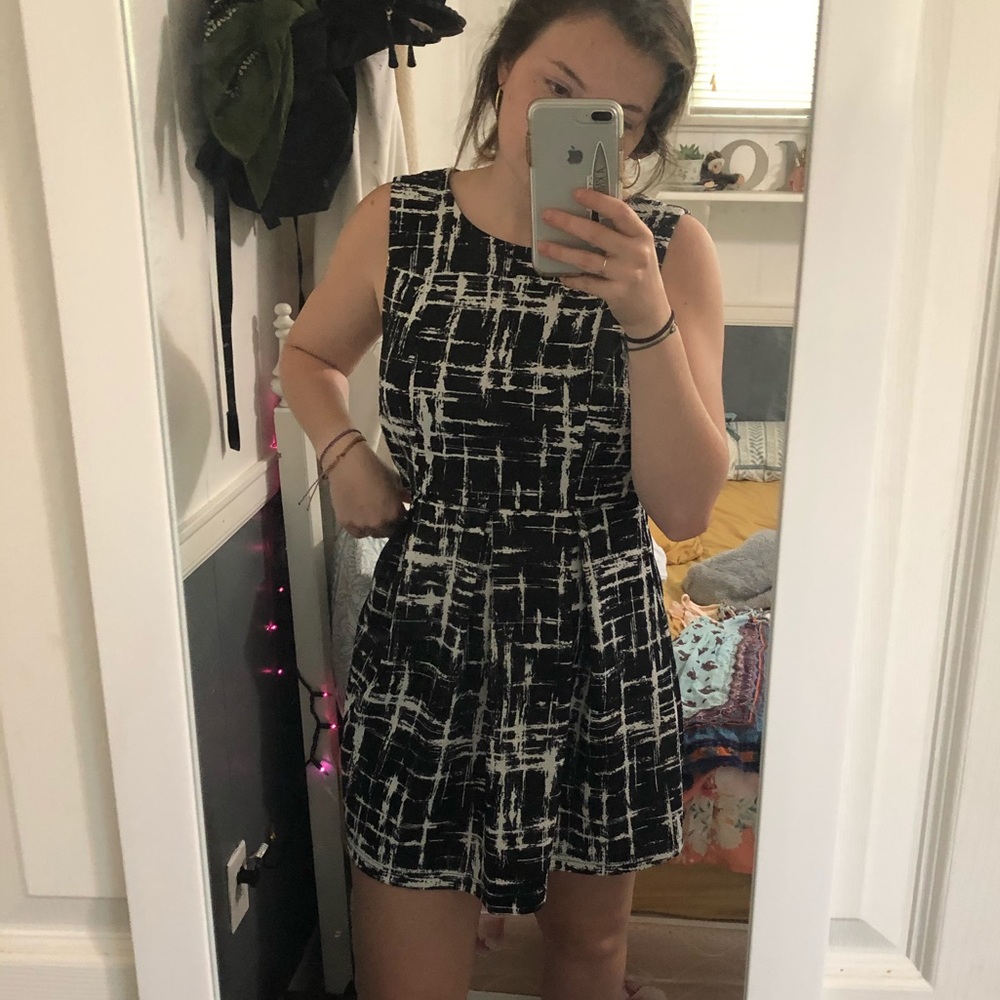 Black and white dress